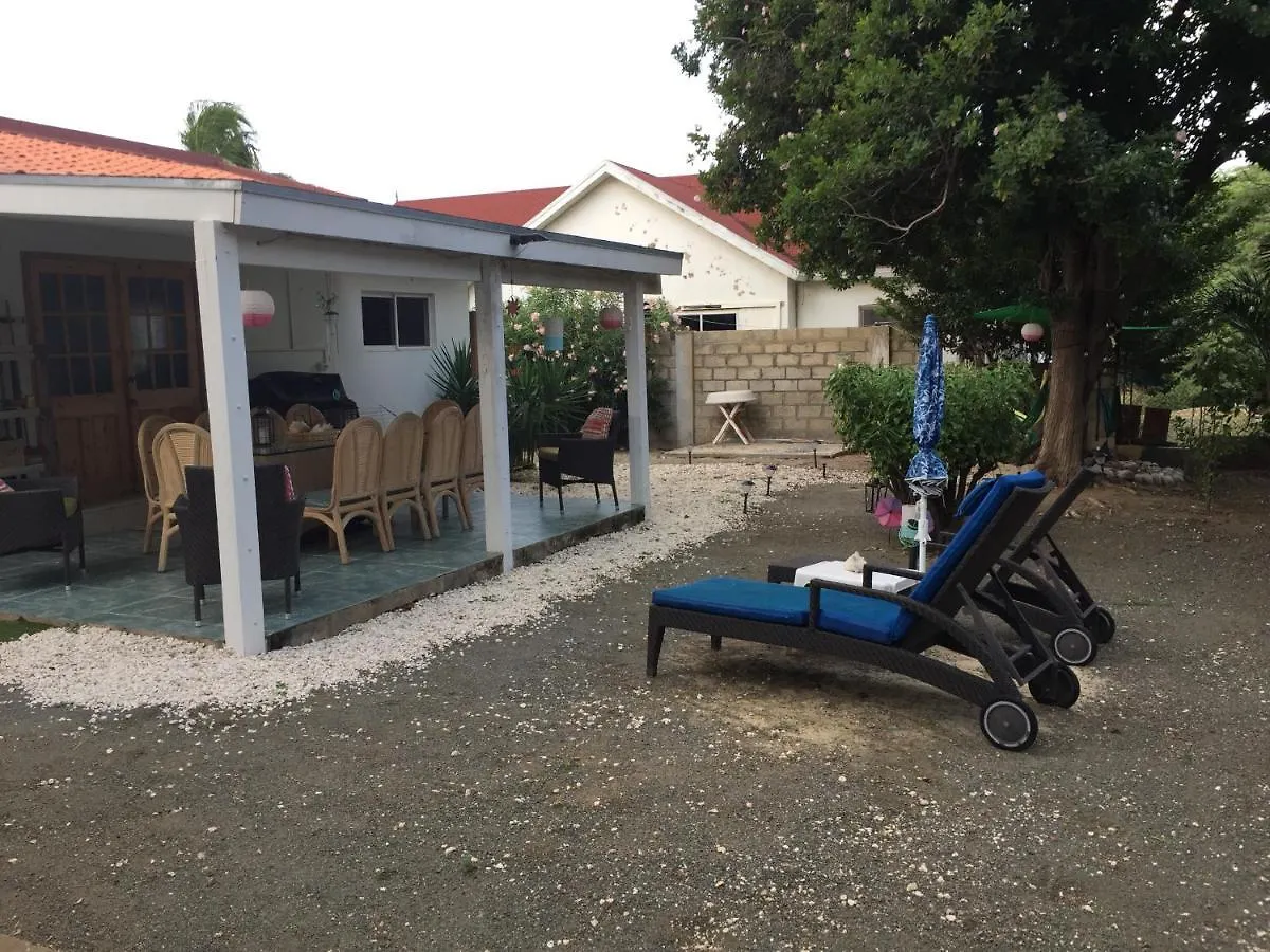 Luna 39 Oranjestad Semesterbostad