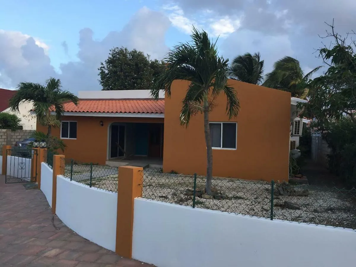 Luna 39 Oranjestad